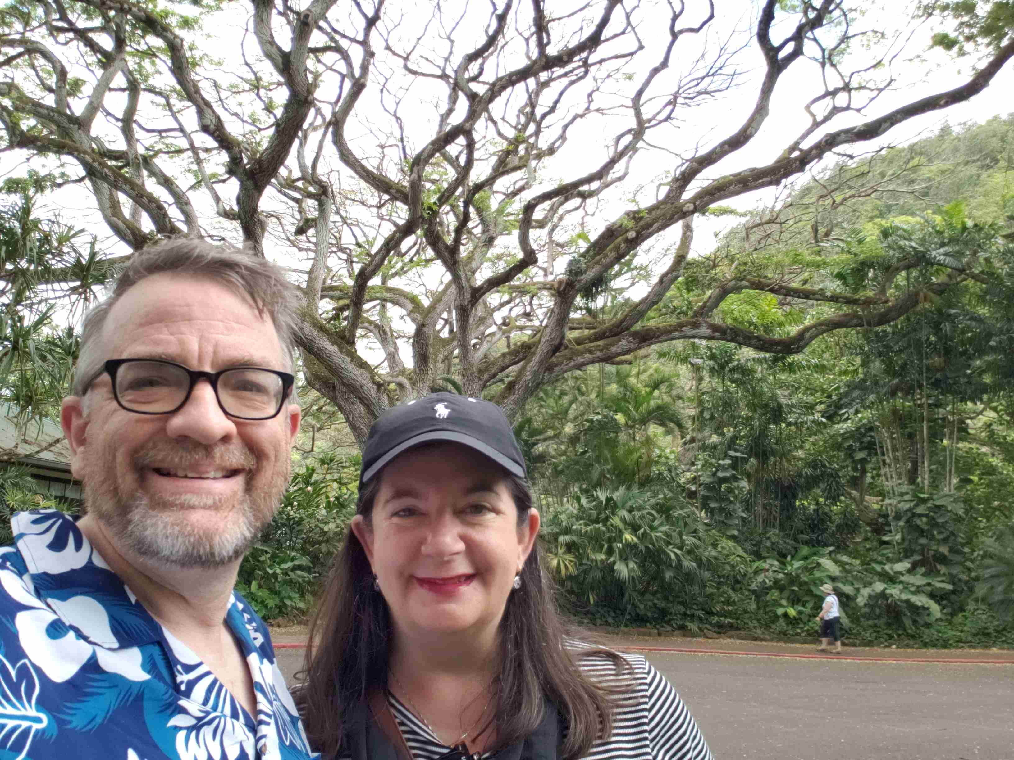 2018-05-22 RnB at Waimea Falls visitor center.jpg